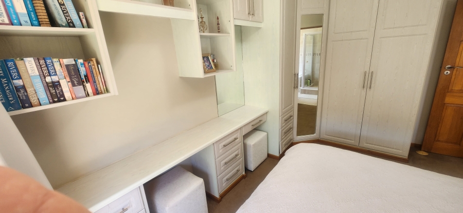 6 Bedroom Property for Sale in Da Nova Western Cape